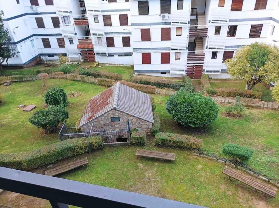 Precioso Piso En La Playa De Madrid A 45 Min Del Centro De La Ciudad Διαμέρισμα San Martín de Valdeiglesias Εξωτερικό φωτογραφία